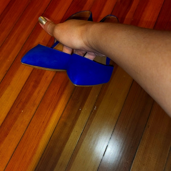 Cobalt blue pumps - Picture 2 of 5